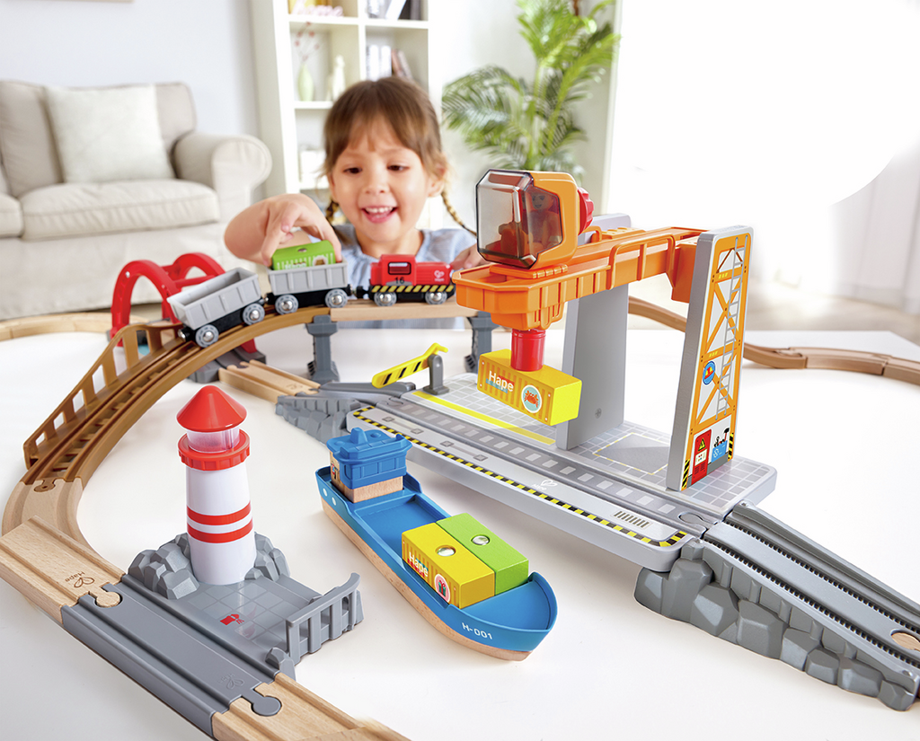 Bahn-u. Seefracht Set E3790 v. Hape – Bild 2